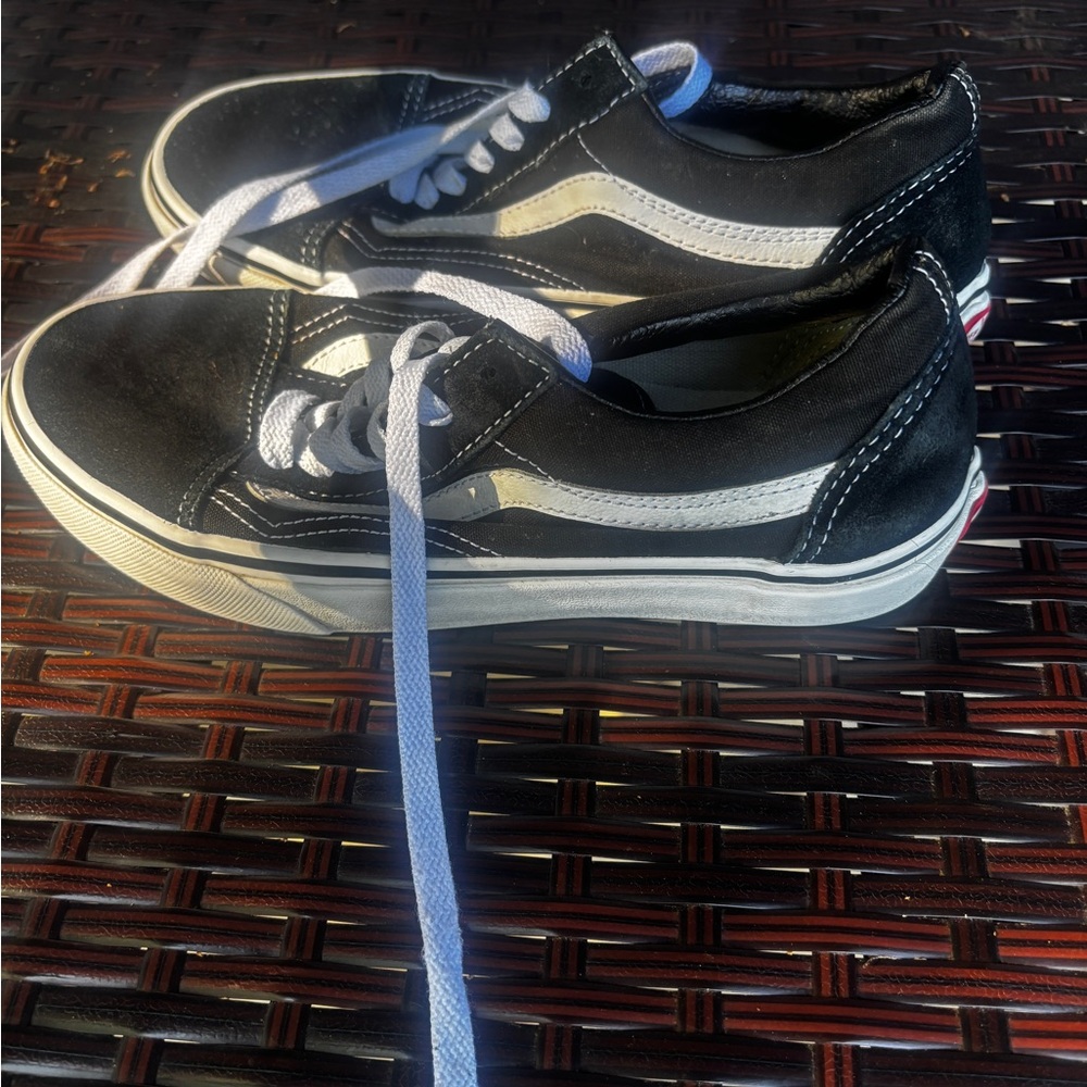 Vans Black and White Low-Top Sneakers with Signature Side Stripe